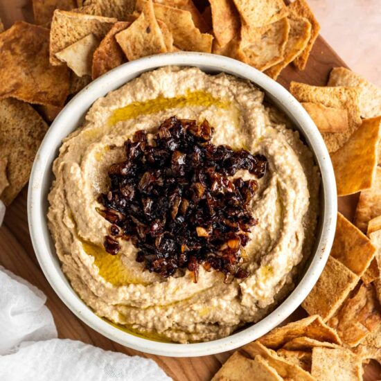 GRILLED ONION BALSAMIC HUMMUS